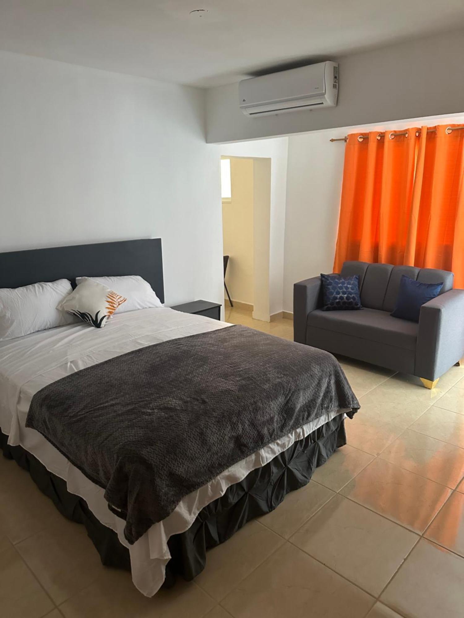 Hillmon'S Hotel Bar Lounge Sosua Bilik gambar